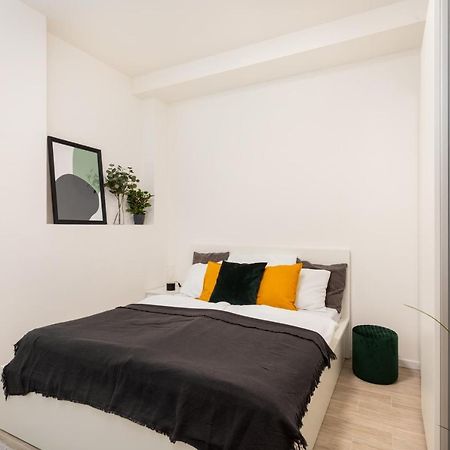 Prague Days - Minimalist Apartment - Easy City Access Ngoại thất bức ảnh